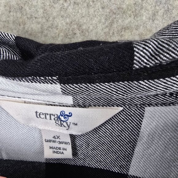 Terra & Sky Womens Button-Down Plaid Shirt Black & White Size 4X 100% Rayon - Picture 3 of 7